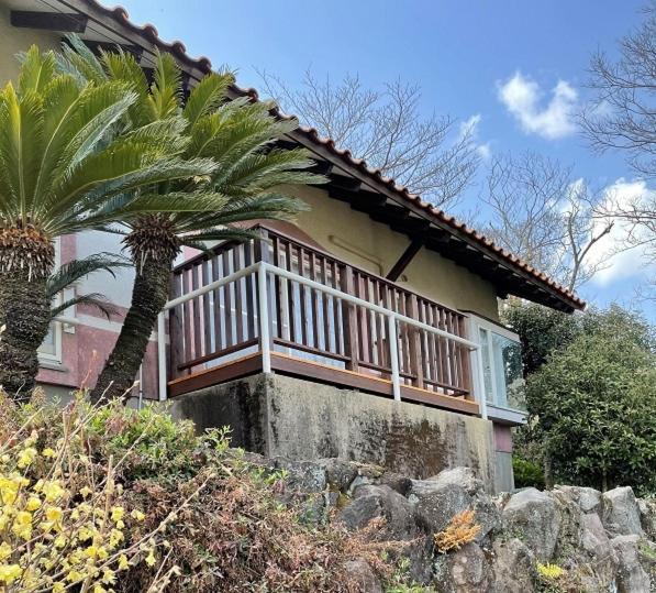 Futo 伊豆高原温泉ゆうゆうヴィラ מראה חיצוני תמונה